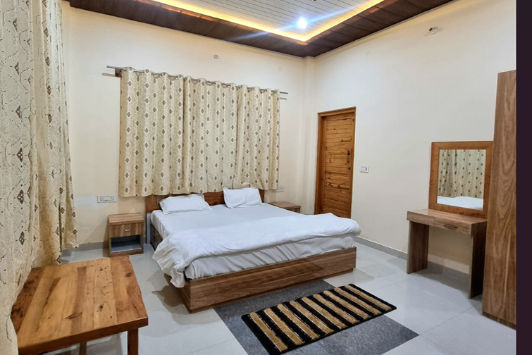 Premium Room at Geeta Cottage Uttarakhand